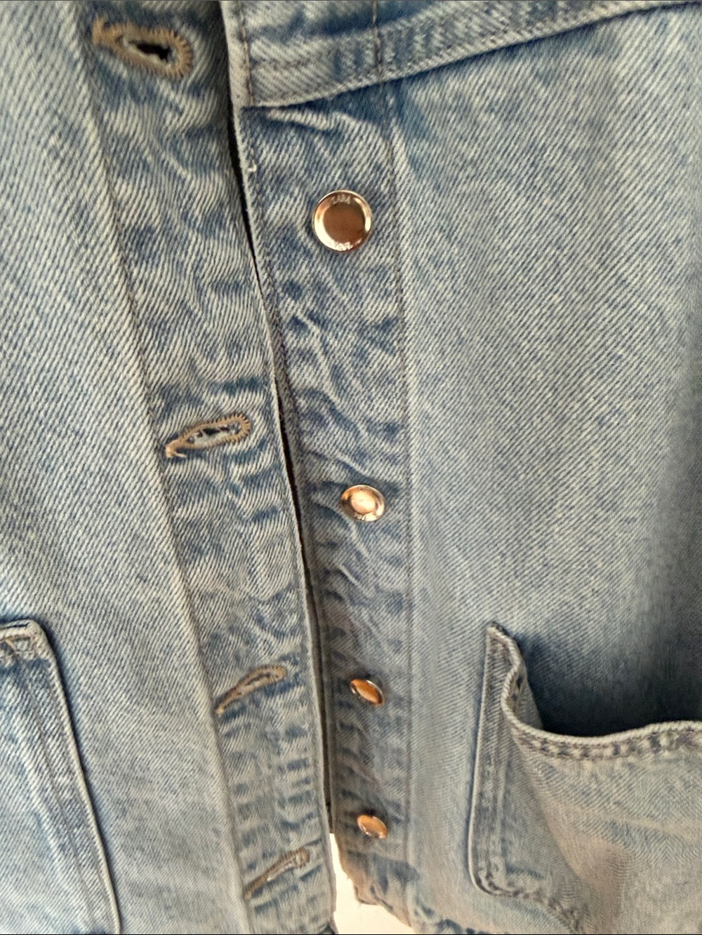 Zara Light Wash Denim Jacket with Patch Pockets - Picture 4 of 4